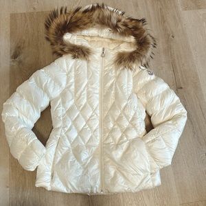 Moncler white down fill jacket kids size 10 140cm with real removable hood fur